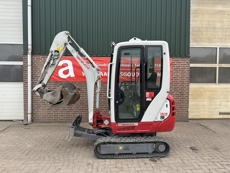 Takeuchi TB216 - Gebruikt - Mini escavadeira: foto 1 Takeuchi TB216 - Gebruikt - Mini escavadeira: foto 1