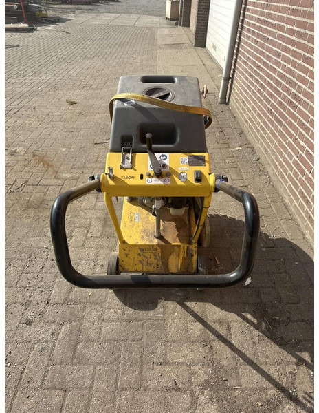 WACKER NEUSON BFS 1345 - Máquina de asfalto: foto 3 WACKER NEUSON BFS 1345 - Máquina de asfalto: foto 3