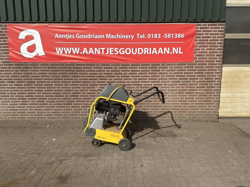 WACKER NEUSON BFS 1345 - Máquina de asfalto: foto 1 WACKER NEUSON BFS 1345 - Máquina de asfalto: foto 1