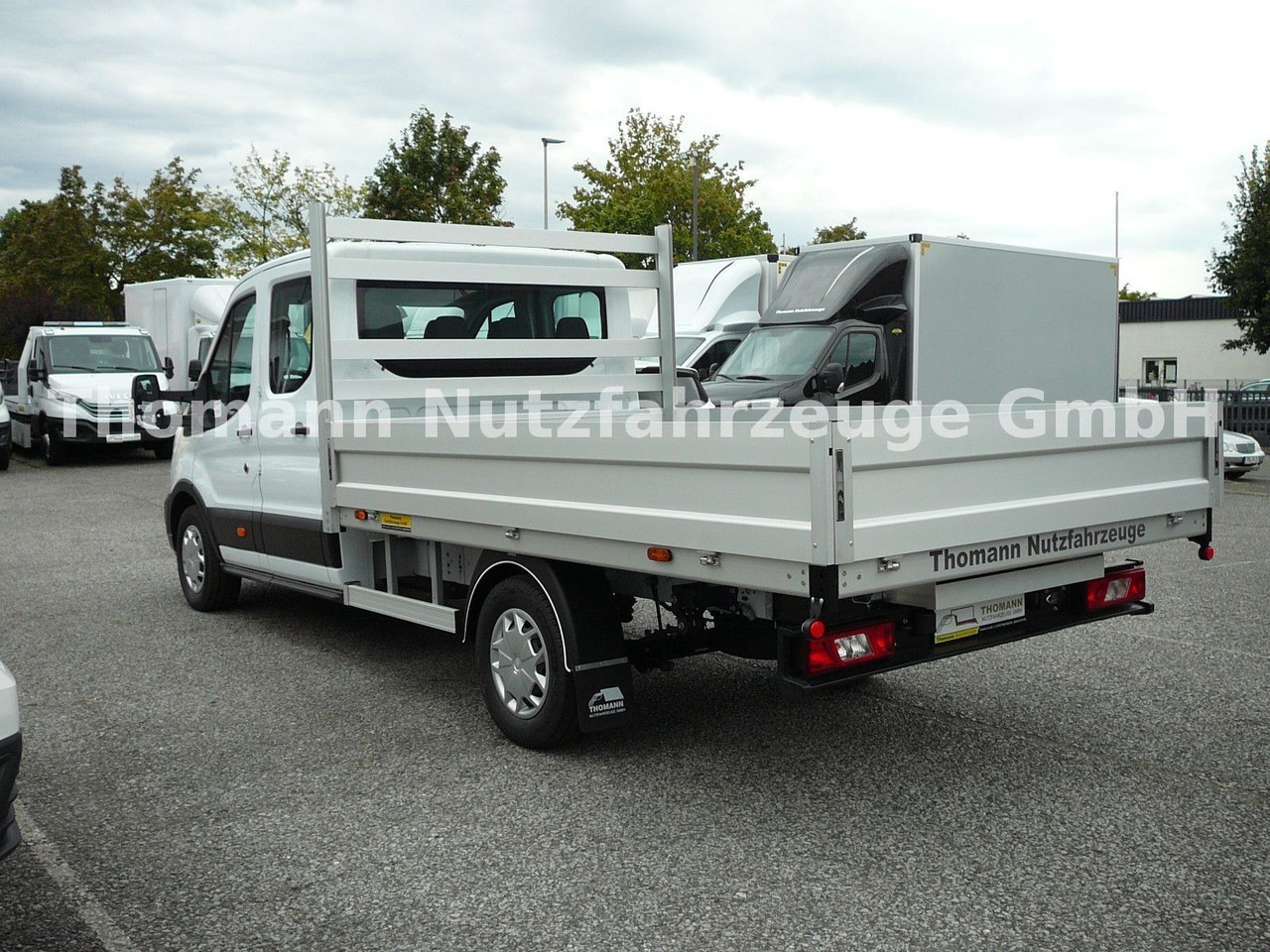 Ford Transit Pritsche Doppelkabine Ford Transit Pritsche Doppelkabine - Carrinha de caixa aberta: foto 4 Ford Transit Pritsche Doppelkabine Ford Transit Pritsche Doppelkabine - Carrinha de caixa aberta: foto 4