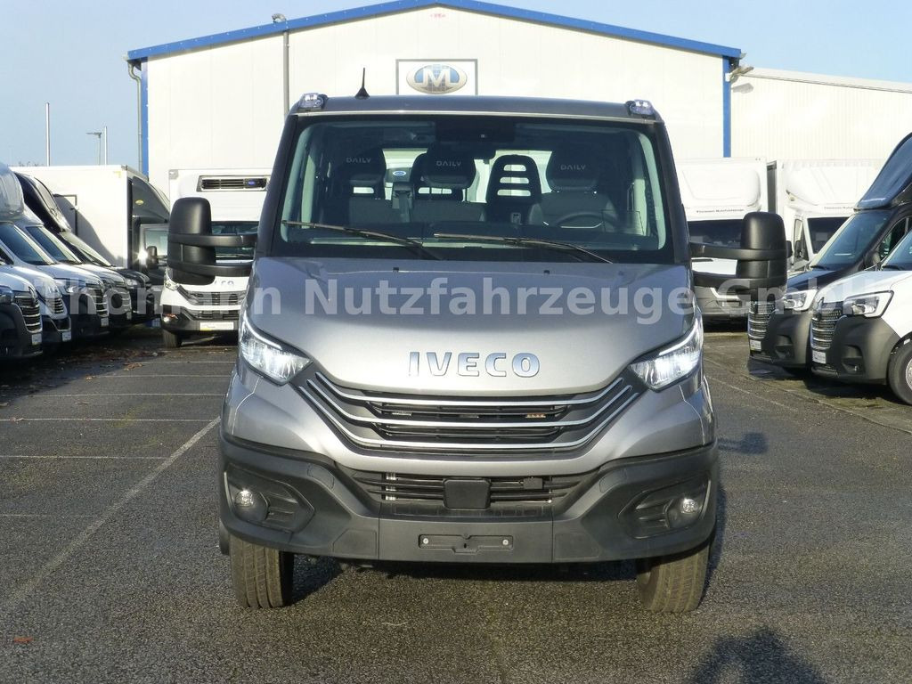 Iveco DAILY 70C18 DoKa Schiebeplateau Luftfed Navi - Caminhão reboque, Veículo comercial: foto 4 Iveco DAILY 70C18 DoKa Schiebeplateau Luftfed Navi - Caminhão reboque, Veículo comercial: foto 4