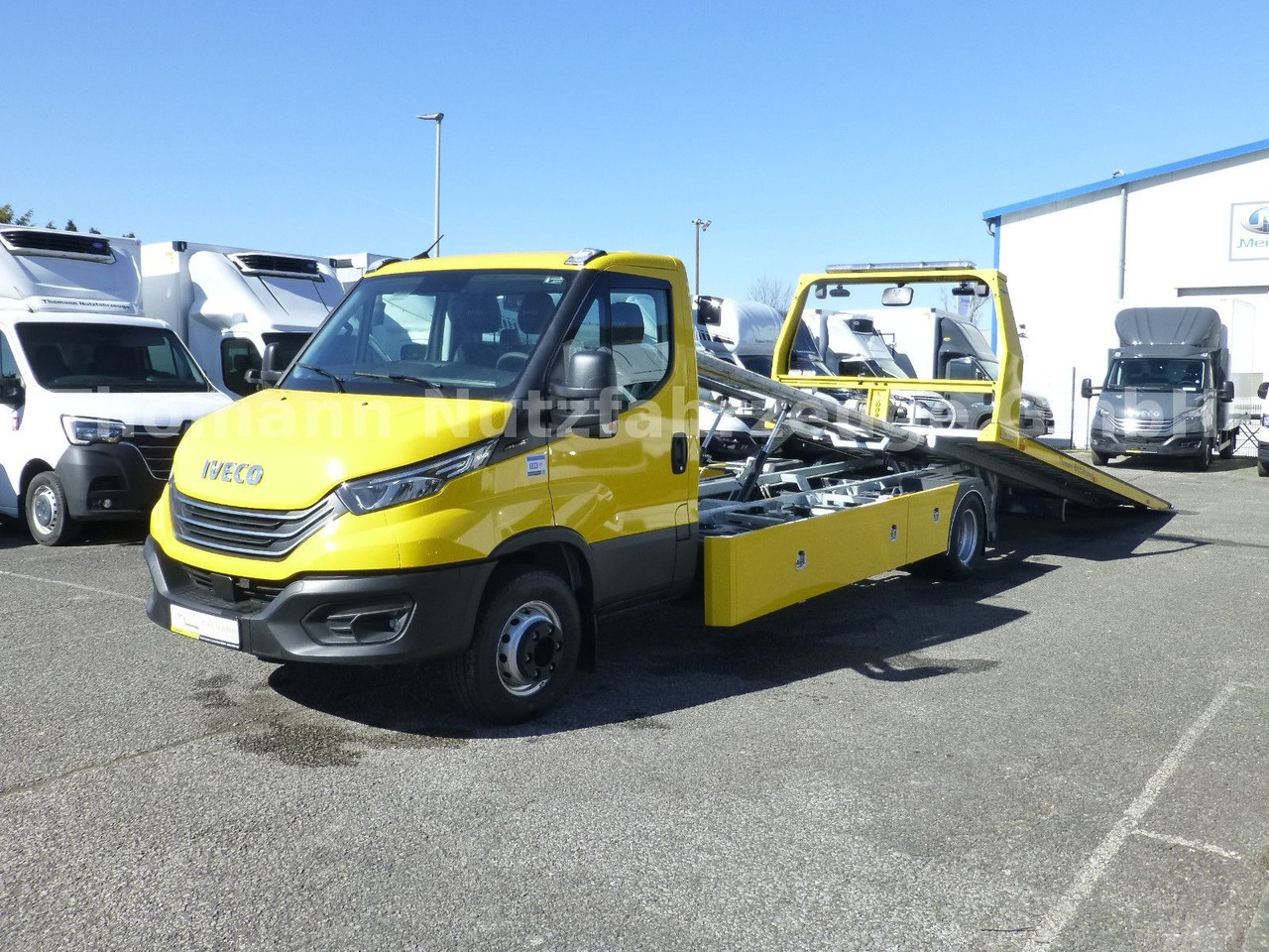 Iveco DAILY 72C18 Schiebeplateu Luftfed Navi - Caminhão reboque: foto 2 Iveco DAILY 72C18 Schiebeplateu Luftfed Navi - Caminhão reboque: foto 2