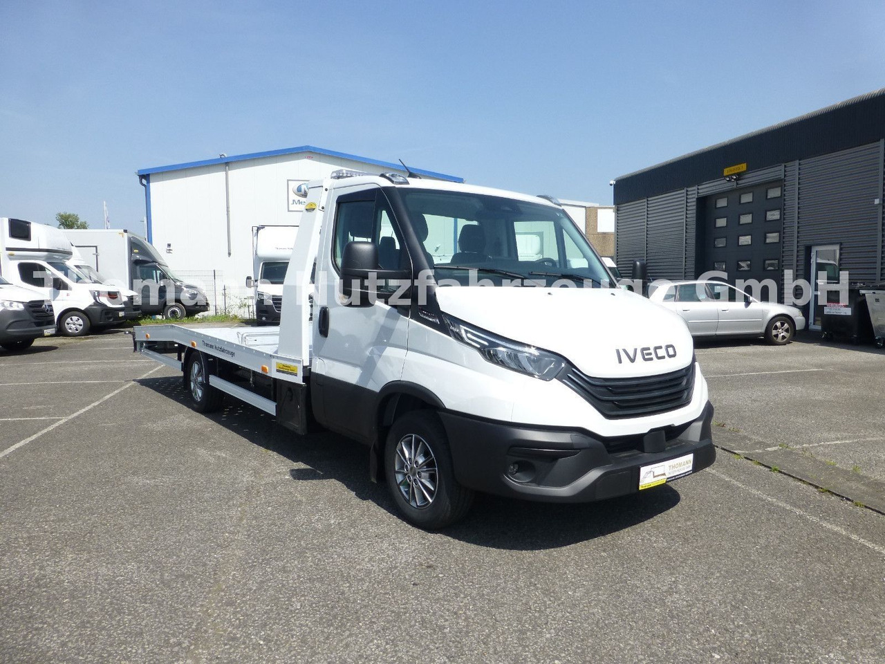 Iveco Daily 35S18 Autotransporter Aut. Luftfed. NAVI - Caminhão reboque: foto 2 Iveco Daily 35S18 Autotransporter Aut. Luftfed. NAVI - Caminhão reboque: foto 2