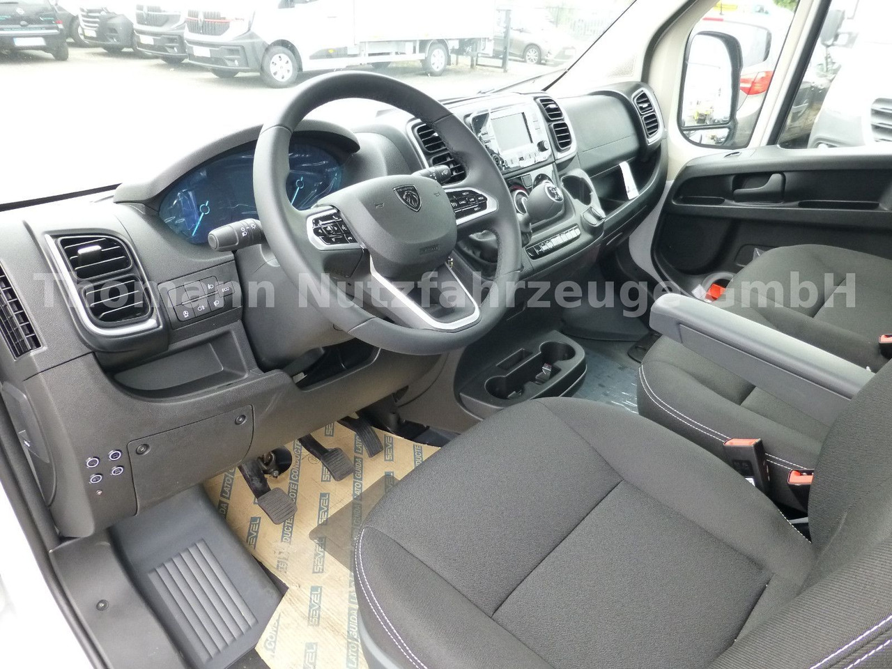 Caminhão reboque Peugeot Boxer Abschleppwagen Klima AHK R-Camera: foto 17 Caminhão reboque Peugeot Boxer Abschleppwagen Klima AHK R-Camera: foto 17