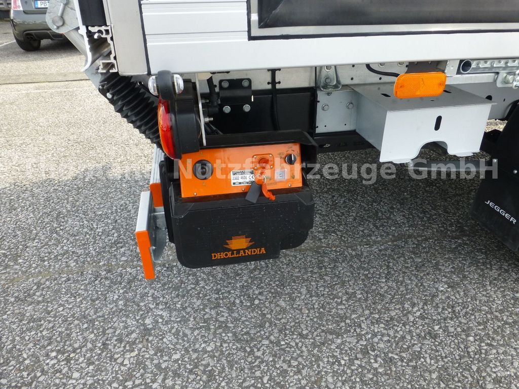 Carrinha frigorífica novo Renault Master by Trucks Kühlkoffer LBW Xarios 300 GH Renault Master by Trucks Kühlkoffer LBW Xarios 300 GH: foto 12 Carrinha frigorífica novo Renault Master by Trucks Kühlkoffer LBW Xarios 300 GH Renault Master by Trucks Kühlkoffer LBW Xarios 300 GH: foto 12