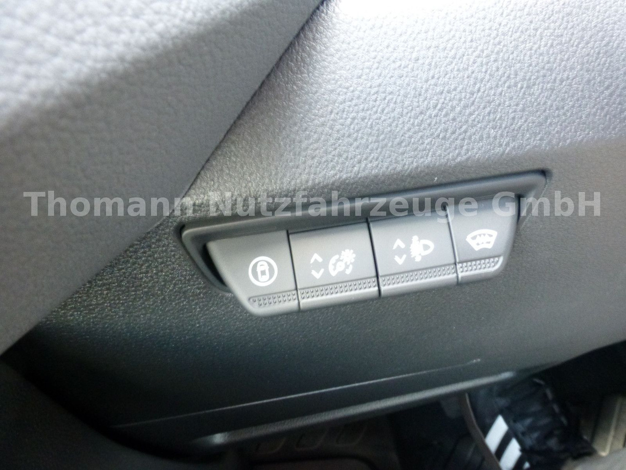 Carrinha frigorífica Renault NEW Master Kühlkastenwagen Xarios 300 GH: foto 23