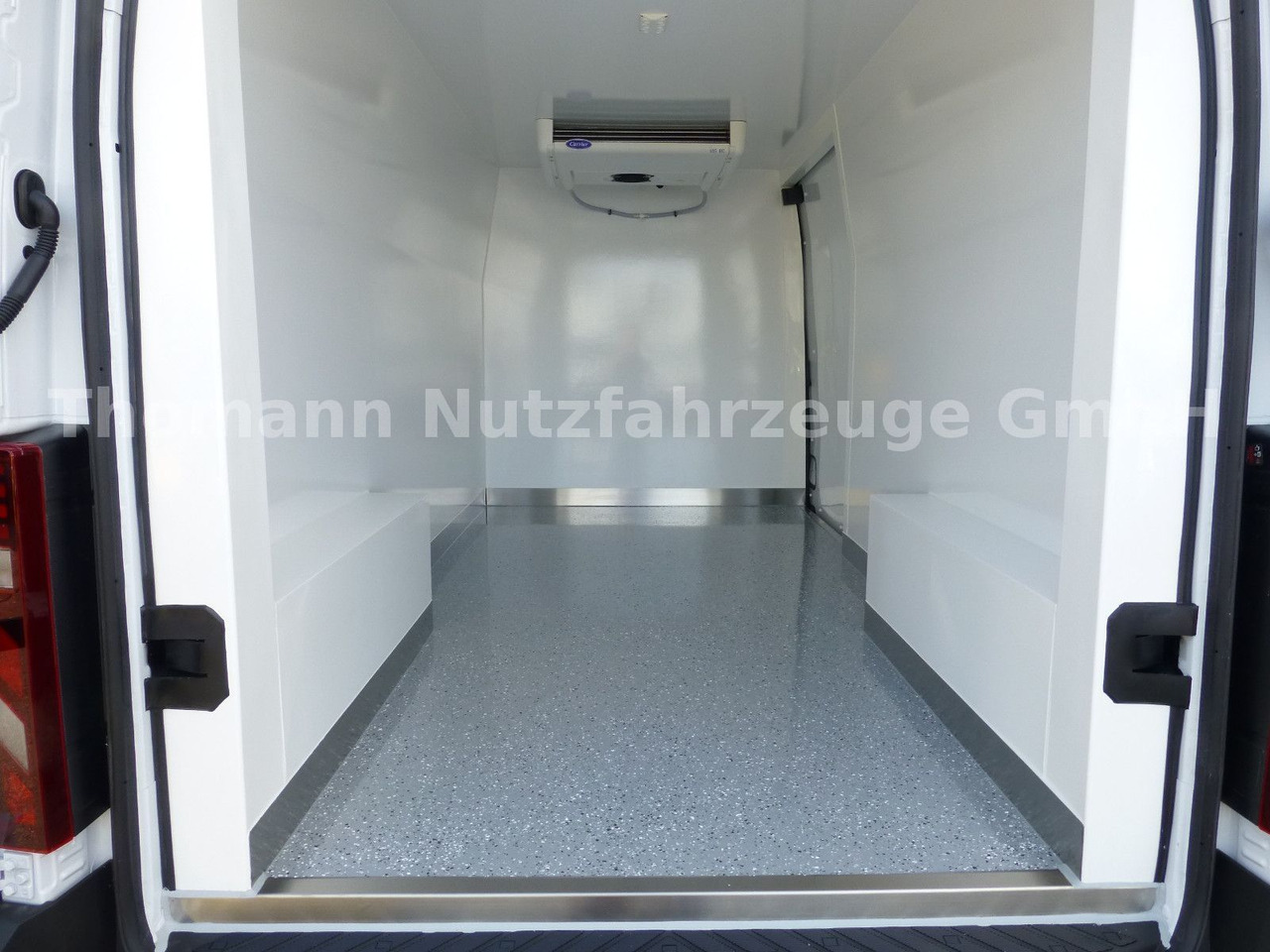 Carrinha frigorífica Renault NEW Master Kühlkastenwagen Xarios 300 GH: foto 15