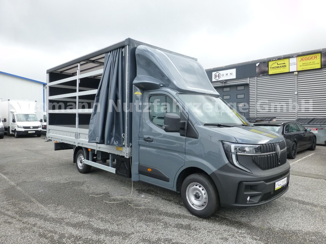 Renault NEW Master Pritsche Plane Premium 2025 - Carrinha de lona: foto 1 Renault NEW Master Pritsche Plane Premium 2025 - Carrinha de lona: foto 1