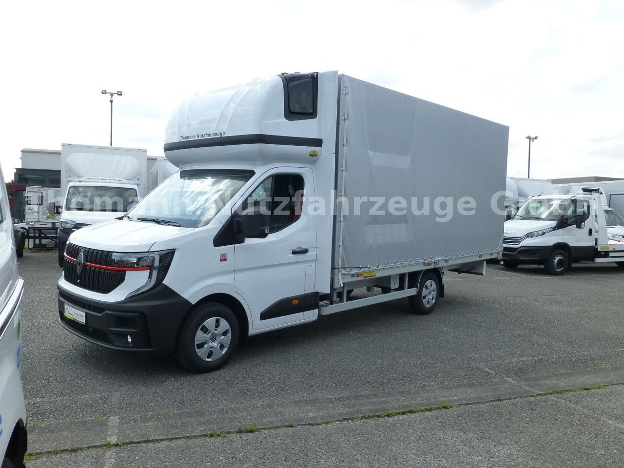 Renault NEW Master Pritsche Plane Schlafkabine - Carrinha de lona: foto 2 Renault NEW Master Pritsche Plane Schlafkabine - Carrinha de lona: foto 2