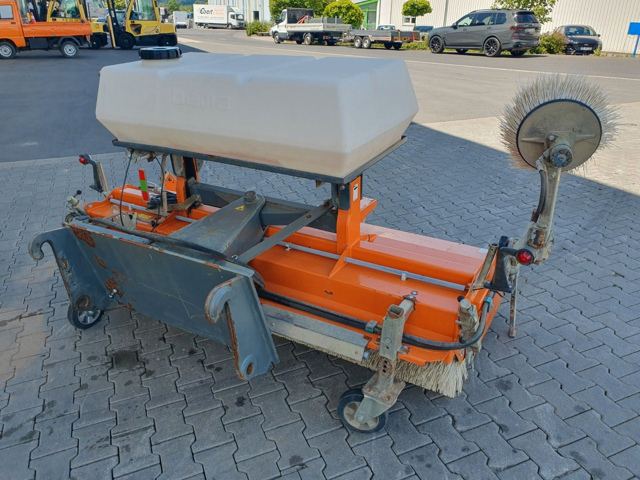 Bema 25 Dual Kehrmaschine / 2.050 mm / 2020 - Vassoura: foto 5 Bema 25 Dual Kehrmaschine / 2.050 mm / 2020 - Vassoura: foto 5