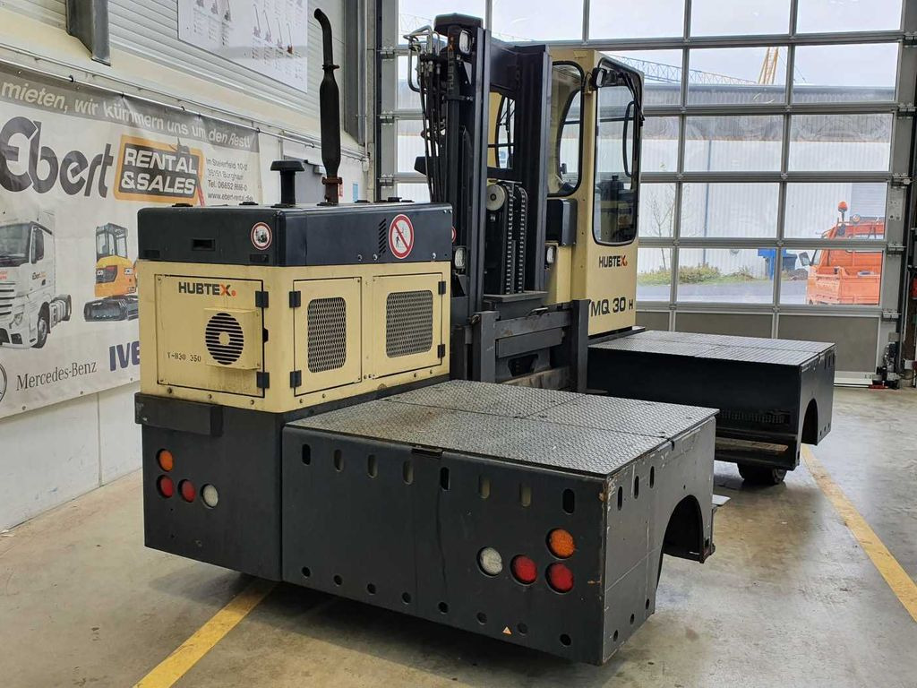 Hubtex MQ 30 H Hybrid / 748h! / Diesel + Elektro Hubtex MQ 30 H Hybrid / 748h! / Diesel + Elektro - Empilhador lateral: foto 2 Hubtex MQ 30 H Hybrid / 748h! / Diesel + Elektro Hubtex MQ 30 H Hybrid / 748h! / Diesel + Elektro - Empilhador lateral: foto 2