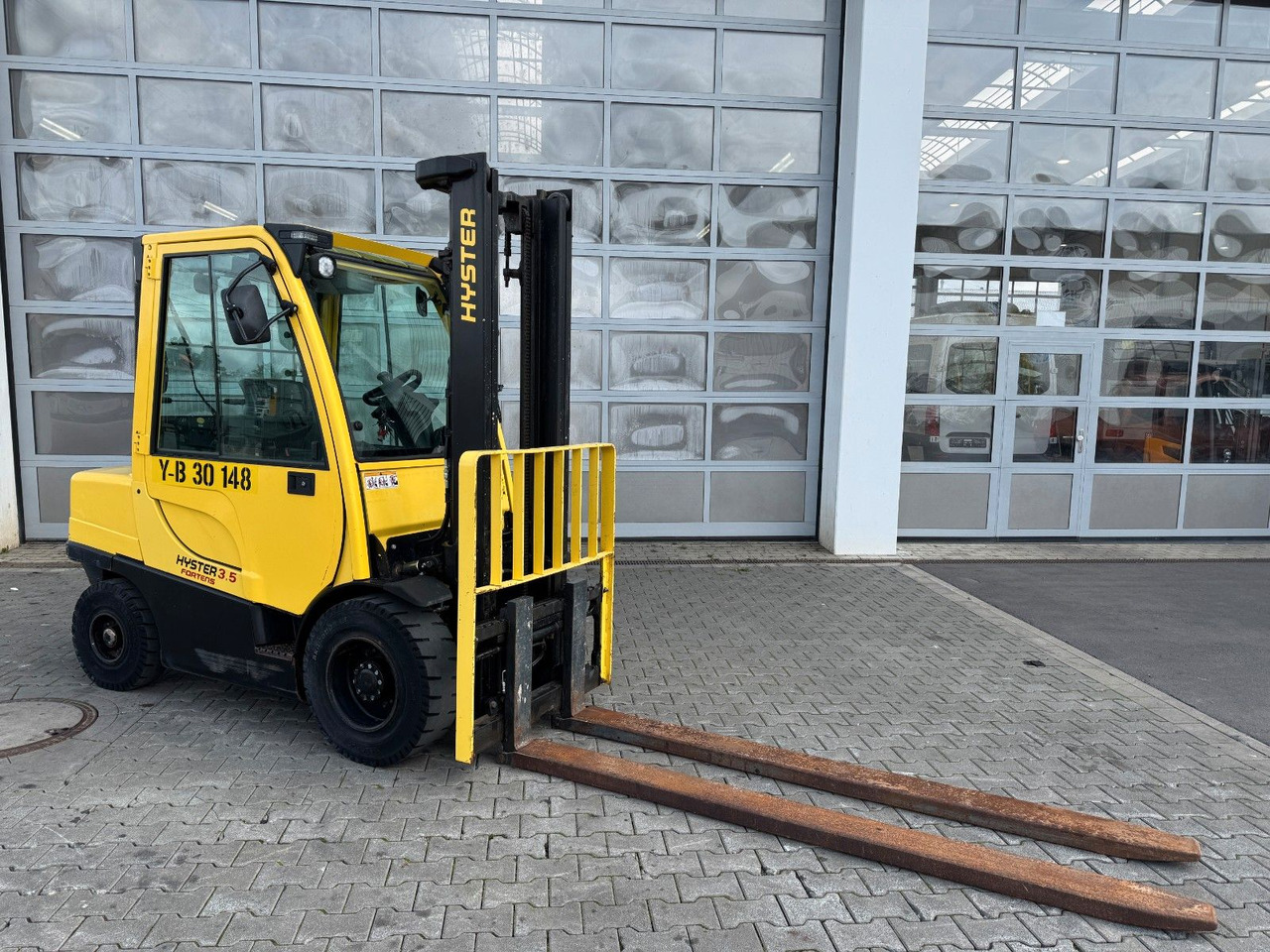 Hyster H3.5FT / nur 858h! / 3.610mm / SS - Empilhadeira a diesel: foto 3 Hyster H3.5FT / nur 858h! / 3.610mm / SS - Empilhadeira a diesel: foto 3