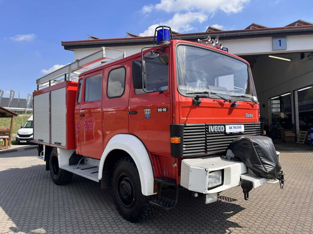 Iveco 90-16 AW 4x4 LF8 Feuerwehr Standheizung 9 Sitze - Carro de bombeiro: foto 3 Iveco 90-16 AW 4x4 LF8 Feuerwehr Standheizung 9 Sitze - Carro de bombeiro: foto 3
