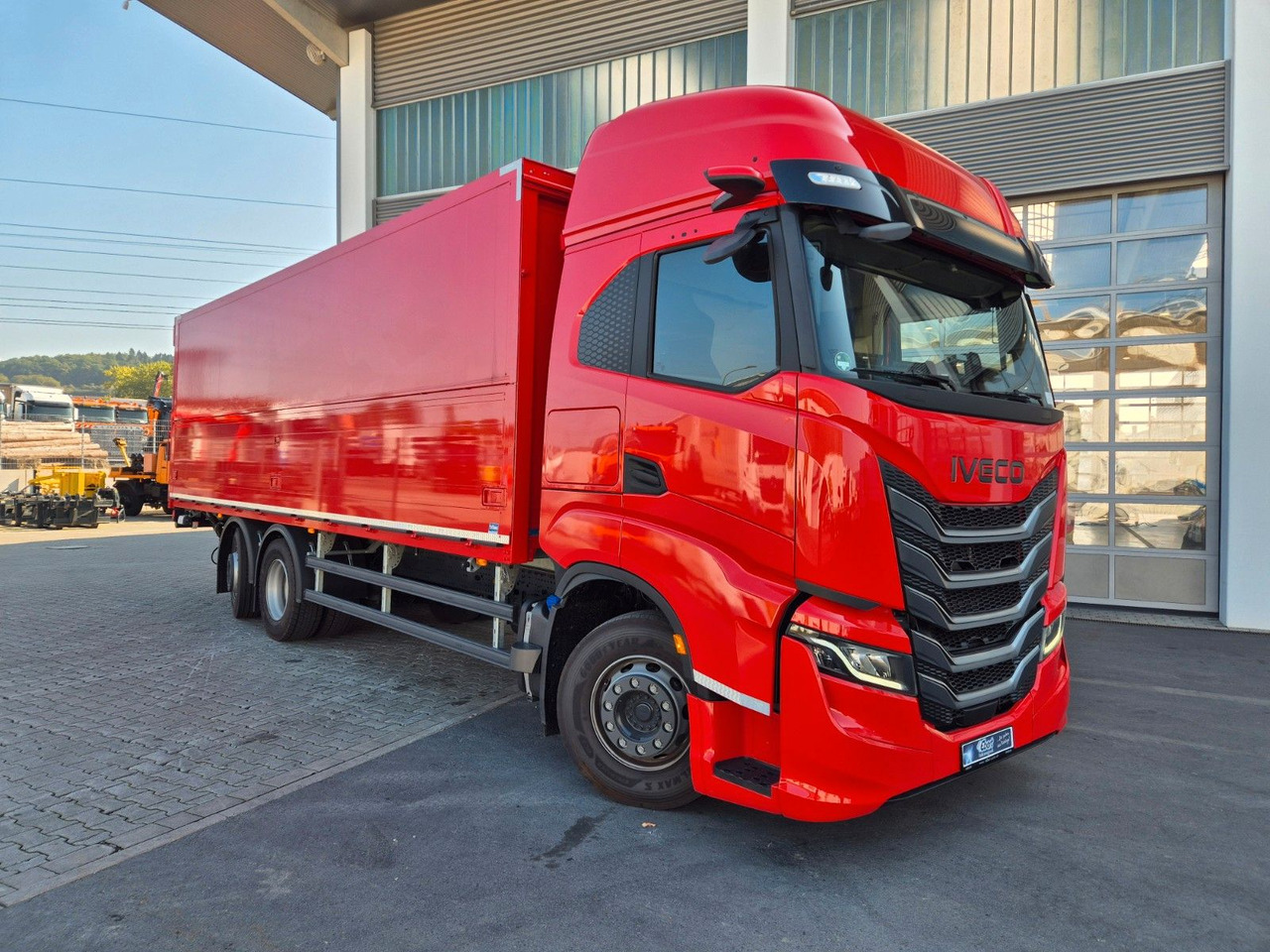 Iveco AS260S50Y/FS Schwenkwand LBW 2xAHK CAM Intarder - Camião transporte de bebidas: foto 2 Iveco AS260S50Y/FS Schwenkwand LBW 2xAHK CAM Intarder - Camião transporte de bebidas: foto 2