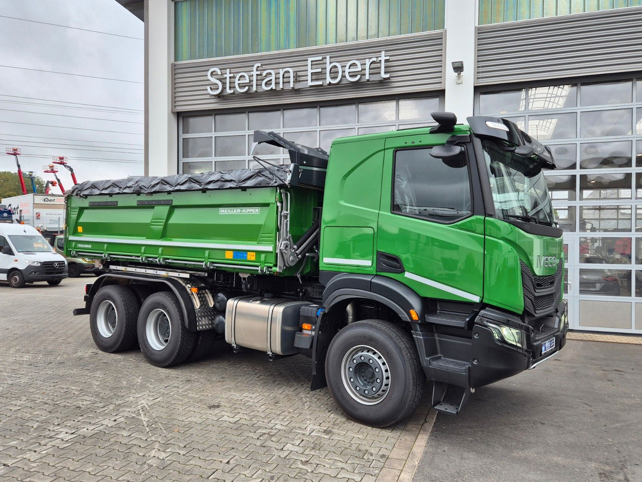 Iveco AT300X54Z HR OFF Bordmatik AHK Intarder - Camião basculante: foto 4 Iveco AT300X54Z HR OFF Bordmatik AHK Intarder - Camião basculante: foto 4