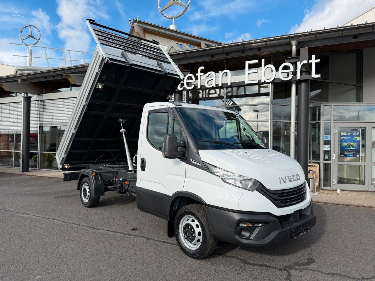 Iveco Daily 35S14 A8 *R3.450mm*Automatik*Klima* 4x - Carrinha basculante: foto 2 Iveco Daily 35S14 A8 *R3.450mm*Automatik*Klima* 4x - Carrinha basculante: foto 2