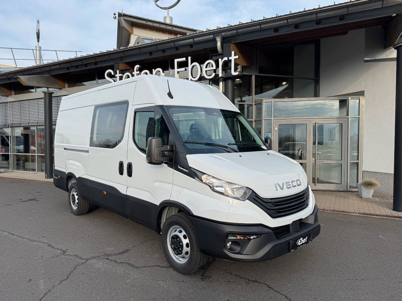 Iveco Daily 35S16 A8 *DoKa*Automatik*AHK*R3.520mm* - Furgão: foto 1 Iveco Daily 35S16 A8 *DoKa*Automatik*AHK*R3.520mm* - Furgão: foto 1