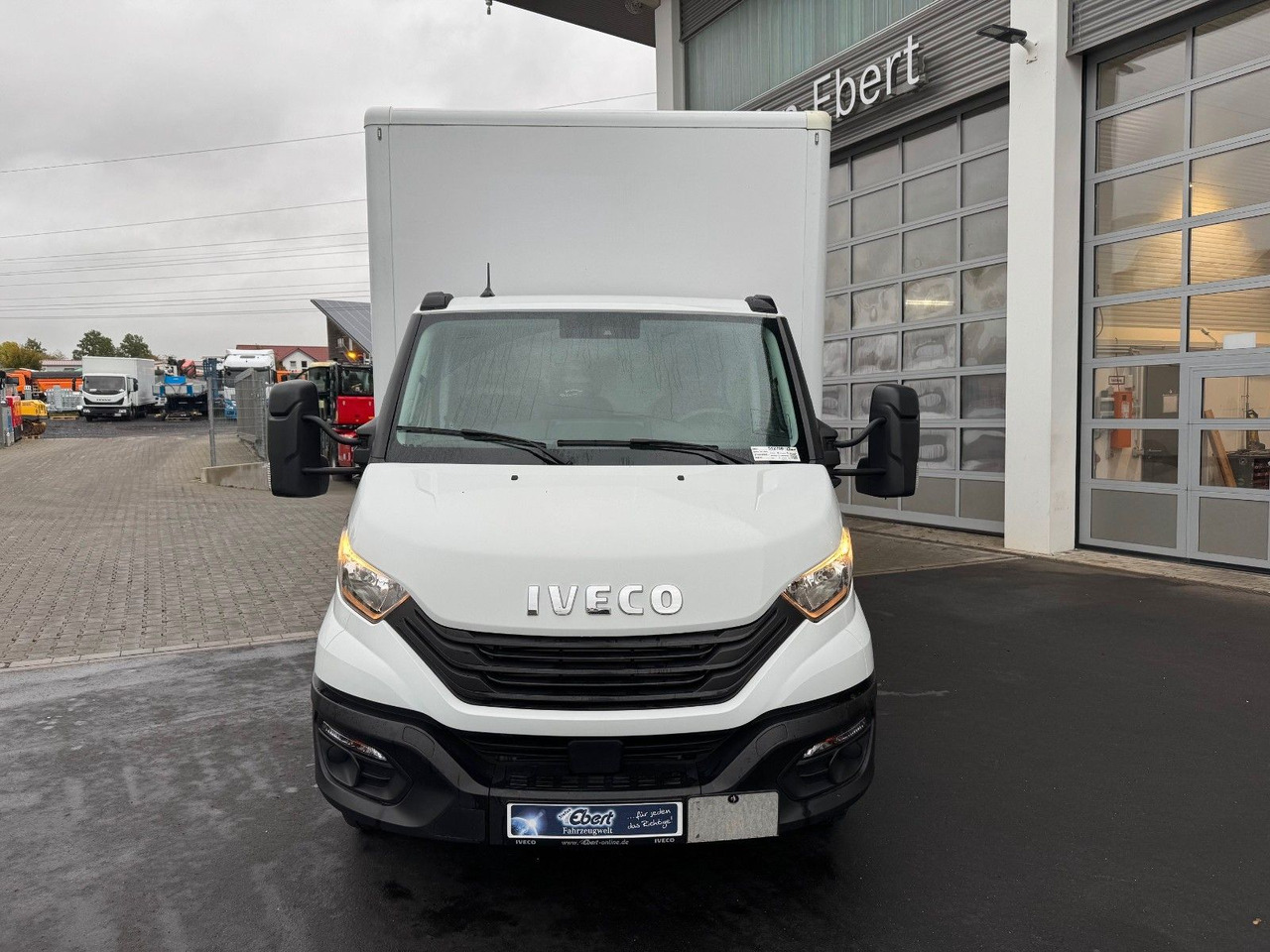 Iveco Daily 70C18 A8 *Koffer*LBW*Automatik* - Carrinha de contentor: foto 3 Iveco Daily 70C18 A8 *Koffer*LBW*Automatik* - Carrinha de contentor: foto 3