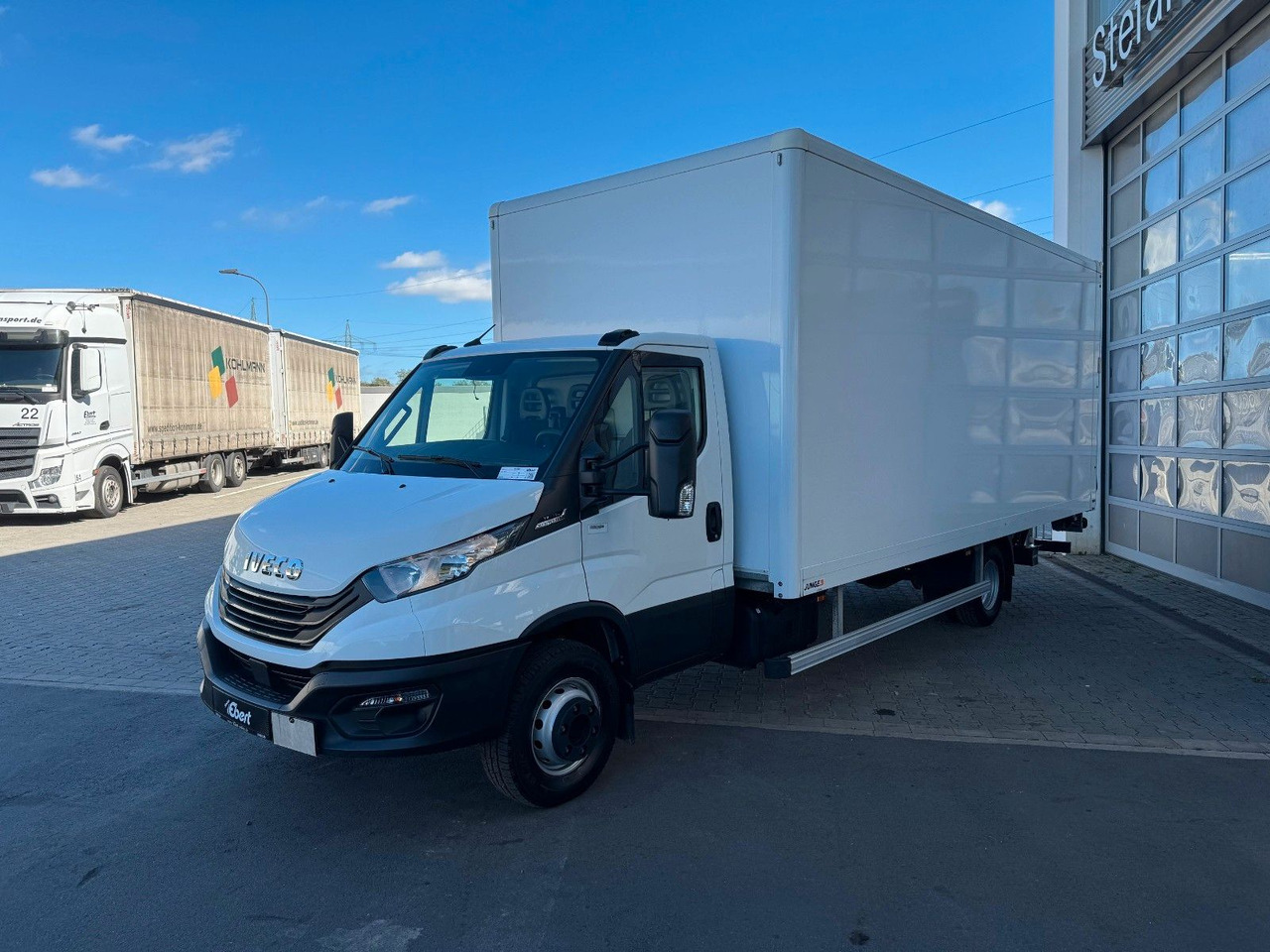 Iveco Daily 70C18 A8 *Koffer*LBW*Automatik* - Carrinha de contentor: foto 3 Iveco Daily 70C18 A8 *Koffer*LBW*Automatik* - Carrinha de contentor: foto 3