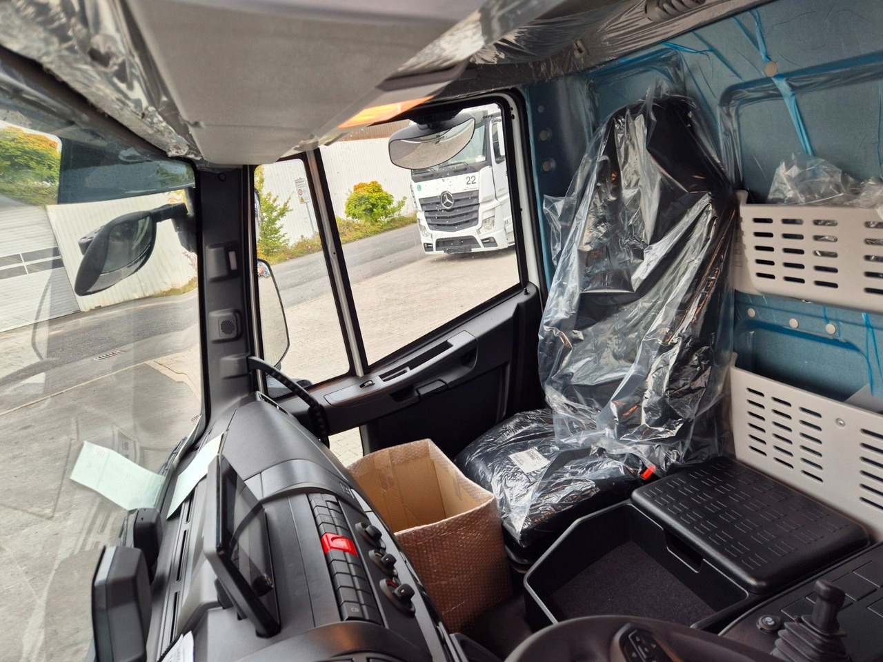 Camião transporte de bebidas Iveco Eurocargo ML120EL25/P Böse Schiebeplanen LBW AHK: foto 26 Camião transporte de bebidas Iveco Eurocargo ML120EL25/P Böse Schiebeplanen LBW AHK: foto 26