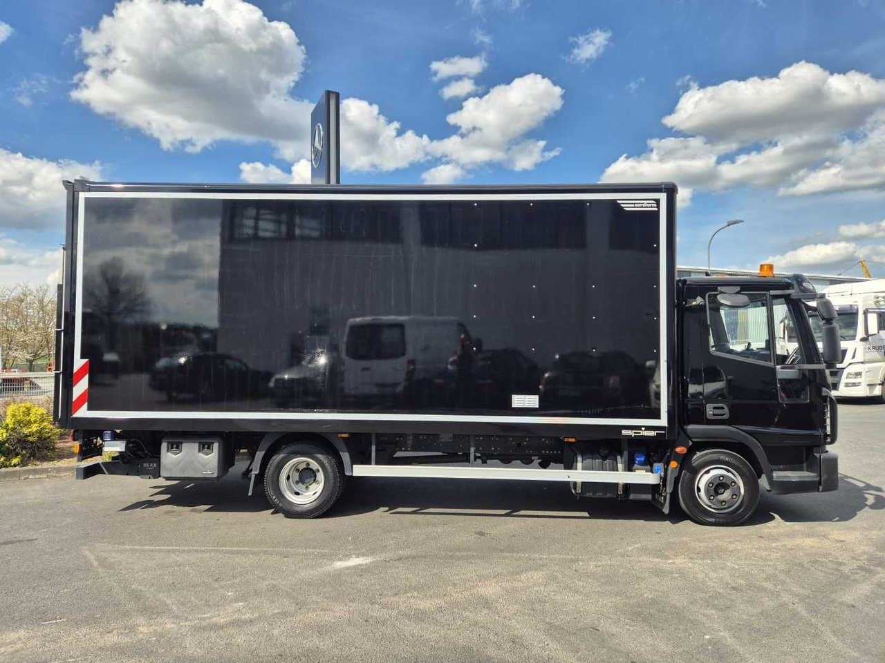 Iveco Eurocargo ML80E21/P LBW Bär 1.500kg 2x AHK - Carrinha de contentor: foto 4 Iveco Eurocargo ML80E21/P LBW Bär 1.500kg 2x AHK - Carrinha de contentor: foto 4