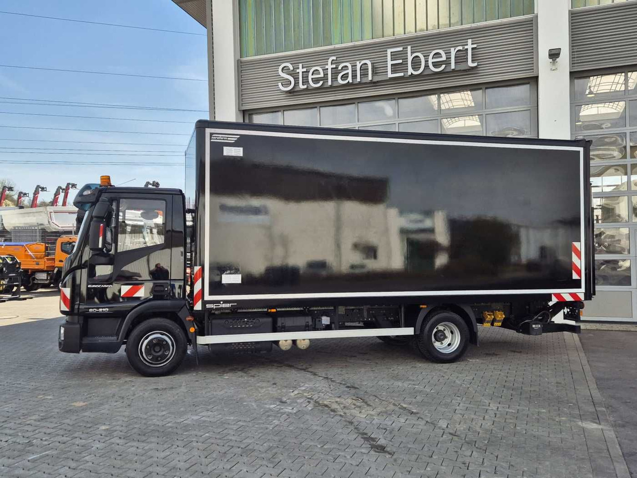 Iveco Eurocargo ML80E21/P LBW Bär 1.500kg 2x AHK - Carrinha de contentor: foto 4 Iveco Eurocargo ML80E21/P LBW Bär 1.500kg 2x AHK - Carrinha de contentor: foto 4