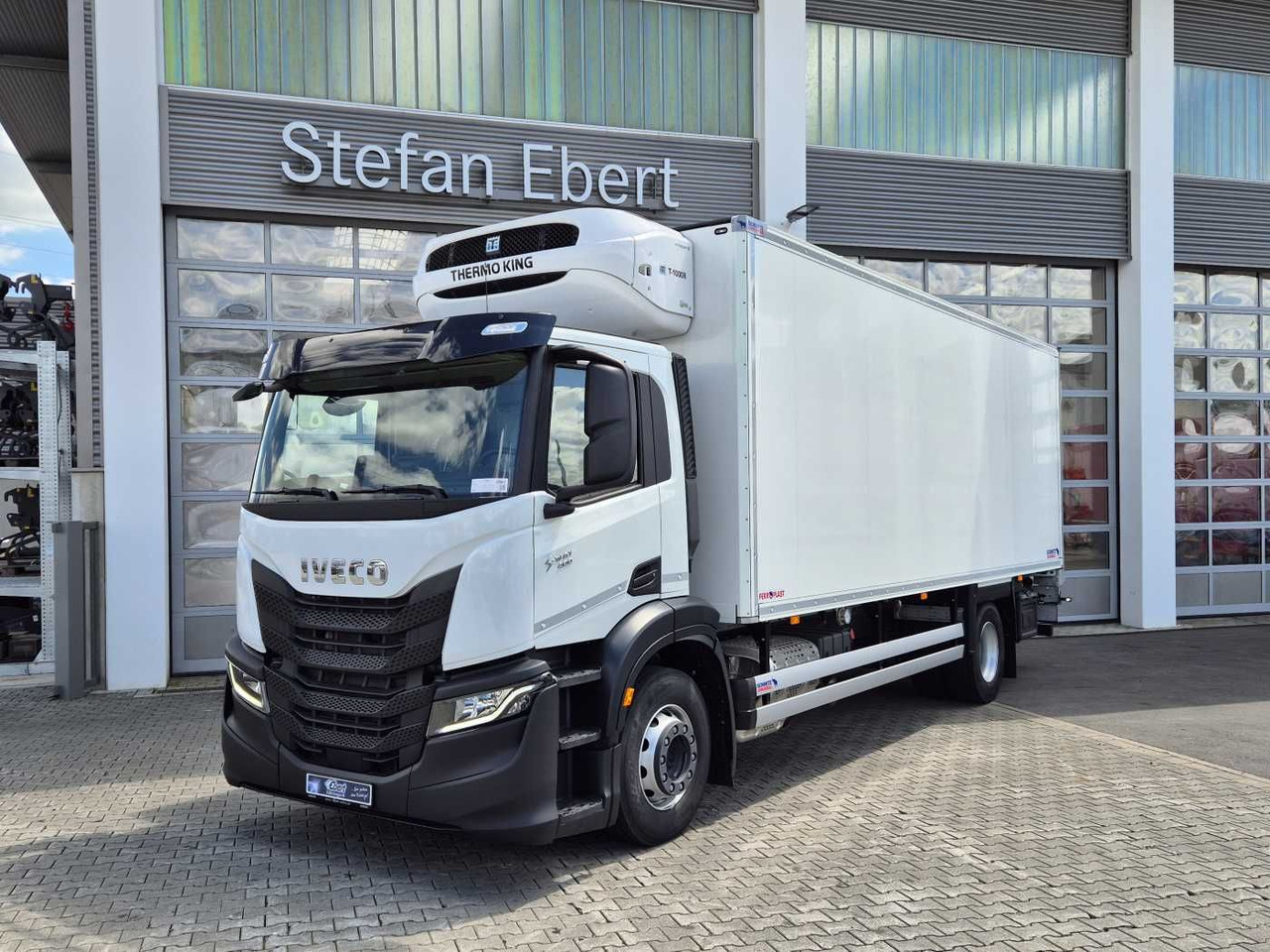 Iveco S-Way AD190S40/FP ThermoKing T-1000R LBW Tür AHK - Camião frigorífico: foto 1 Iveco S-Way AD190S40/FP ThermoKing T-1000R LBW Tür AHK - Camião frigorífico: foto 1