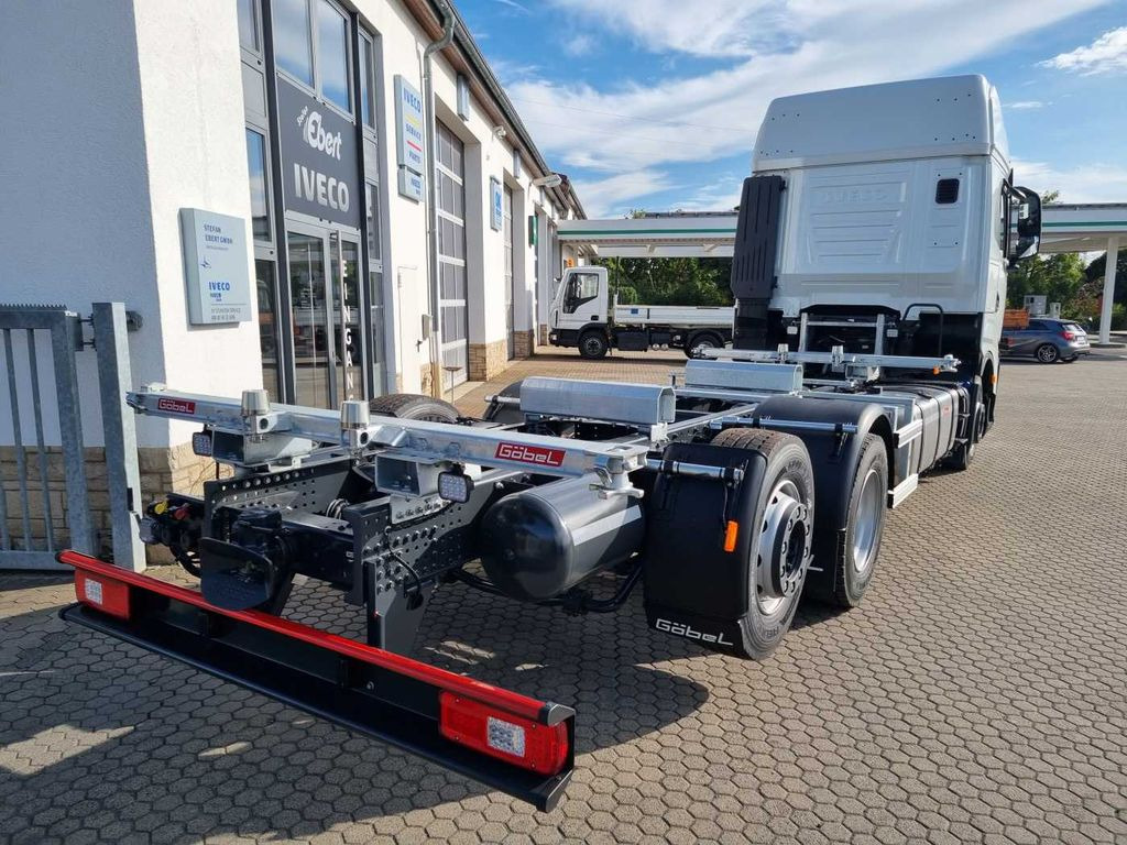 Iveco S-Way AS260S46 6x2 BDF-Wechsler Intarder 2x vorh - Camião transportador de contêineres/ Caixa móvel: foto 4 Iveco S-Way AS260S46 6x2 BDF-Wechsler Intarder 2x vorh - Camião transportador de contêineres/ Caixa móvel: foto 4