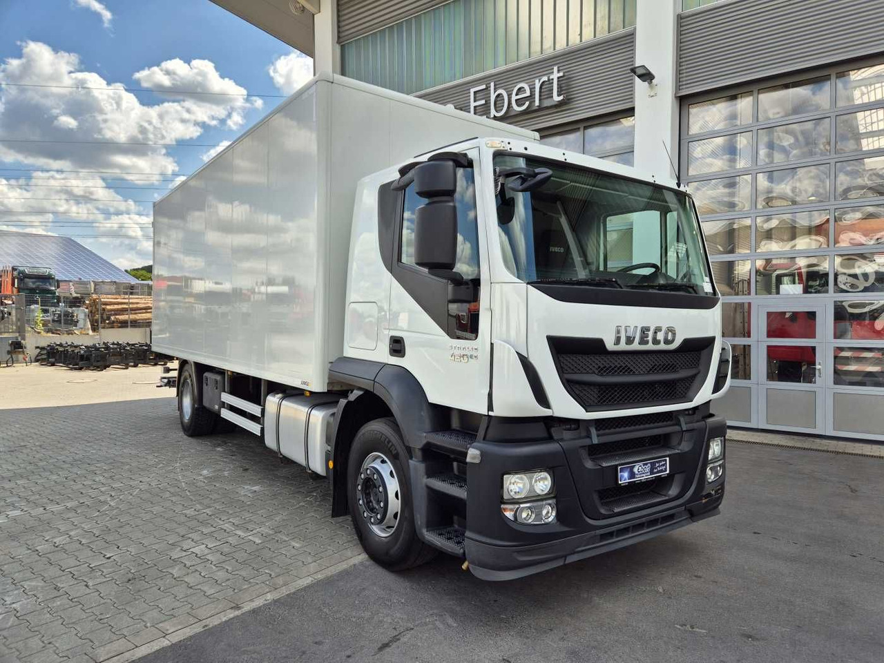 Iveco Stralis AT190S42/FP-D LBW Bär 1.500kg faltbar - Camião furgão: foto 3 Iveco Stralis AT190S42/FP-D LBW Bär 1.500kg faltbar - Camião furgão: foto 3