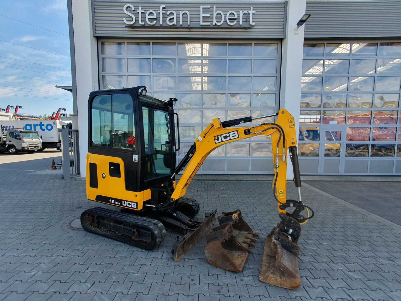 JCB 19C-1 / 528h / 2022 / Powertilt / Löffelpaket - Mini escavadeira: foto 1 JCB 19C-1 / 528h / 2022 / Powertilt / Löffelpaket - Mini escavadeira: foto 1