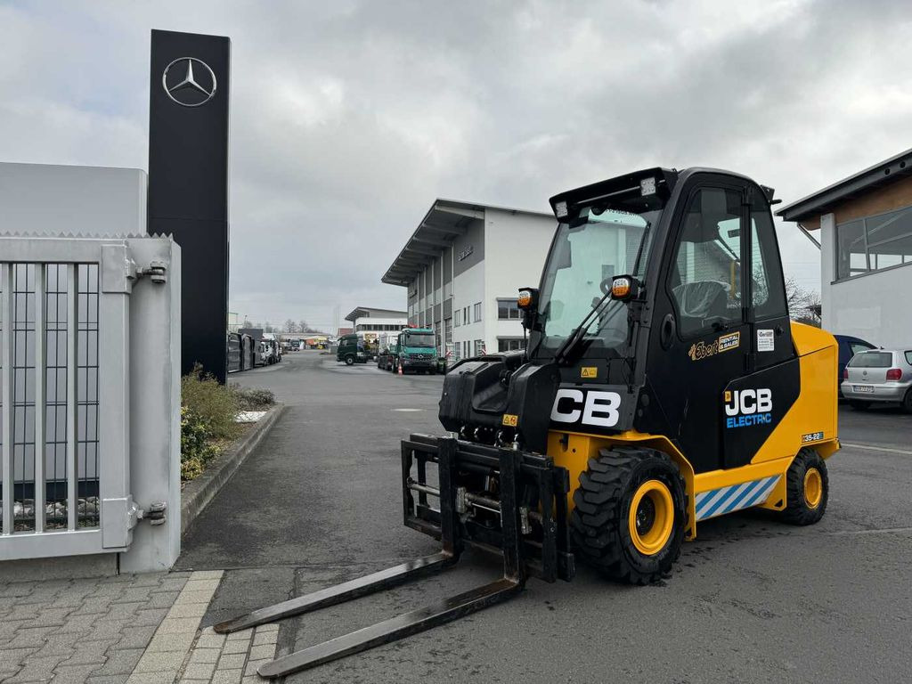 JCB TLT 35-22E Teletruk / Verstellgerät / nur 218h! - Empilhadeira: foto 1 JCB TLT 35-22E Teletruk / Verstellgerät / nur 218h! - Empilhadeira: foto 1