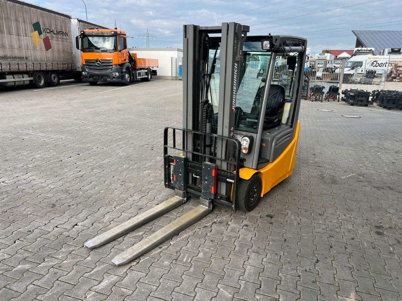 Leasing de  Jungheinrich EFG 215 / Triplex: 4.25m! / SS / 1.573h / 2024 Jungheinrich EFG 215 / Triplex: 4.25m! / SS / 1.573h / 2024: foto 8
