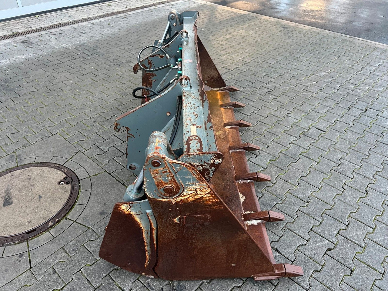 Klappschaufel / Zettelmeyer / Volvo CAT JCB - Balde para carregadeiras: foto 3 Klappschaufel / Zettelmeyer / Volvo CAT JCB - Balde para carregadeiras: foto 3