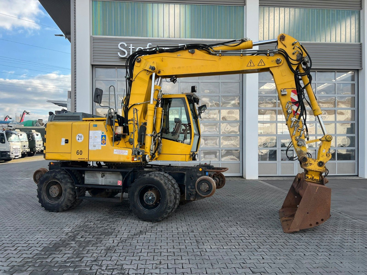 Liebherr A 900 C ZW Litronic / 18.866h / 2008 - Escavadeira de rodas: foto 2 Liebherr A 900 C ZW Litronic / 18.866h / 2008 - Escavadeira de rodas: foto 2