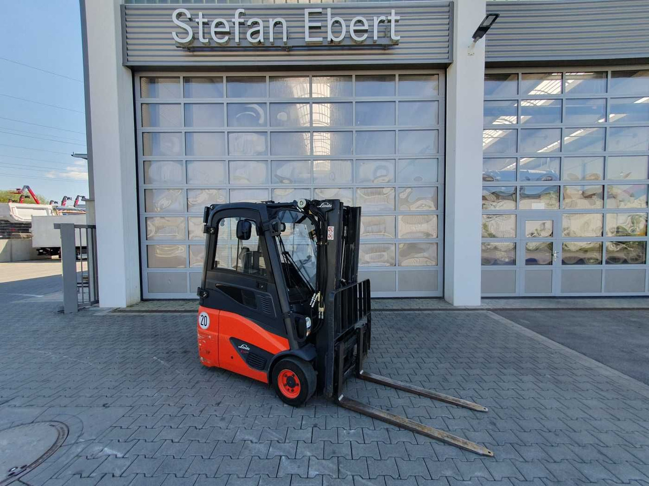 Linde E14 - 01 / Triplex: 4.10m! / SS / nur 2.899h! - Empilhadeira elétrica: foto 1 Linde E14 - 01 / Triplex: 4.10m! / SS / nur 2.899h! - Empilhadeira elétrica: foto 1