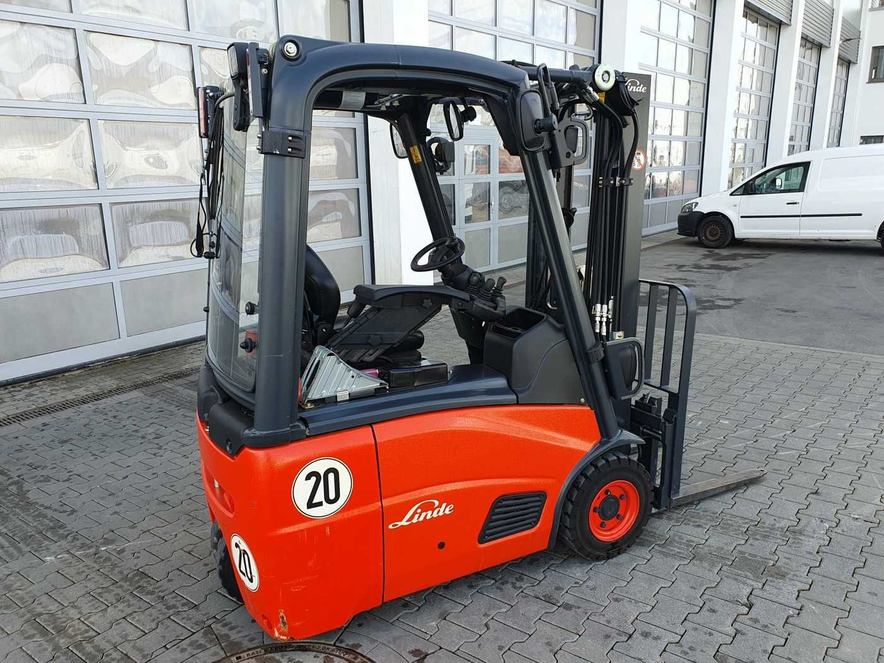 Linde H14 - 01 / 2024 / Duplex: 4.10m! / SS / nur 534h - Empilhadeira elétrica: foto 4 Linde H14 - 01 / 2024 / Duplex: 4.10m! / SS / nur 534h - Empilhadeira elétrica: foto 4