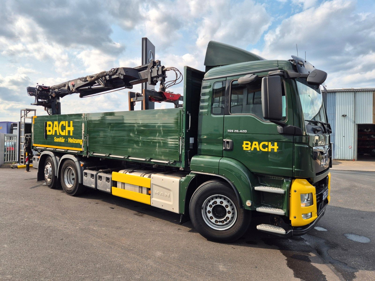 MAN TGS 26.420 6x2-4 LL Hiab 177K PRO 2 Stück - Camião de caixa aberta/ Plataforma, Camião grua: foto 4 MAN TGS 26.420 6x2-4 LL Hiab 177K PRO 2 Stück - Camião de caixa aberta/ Plataforma, Camião grua: foto 4