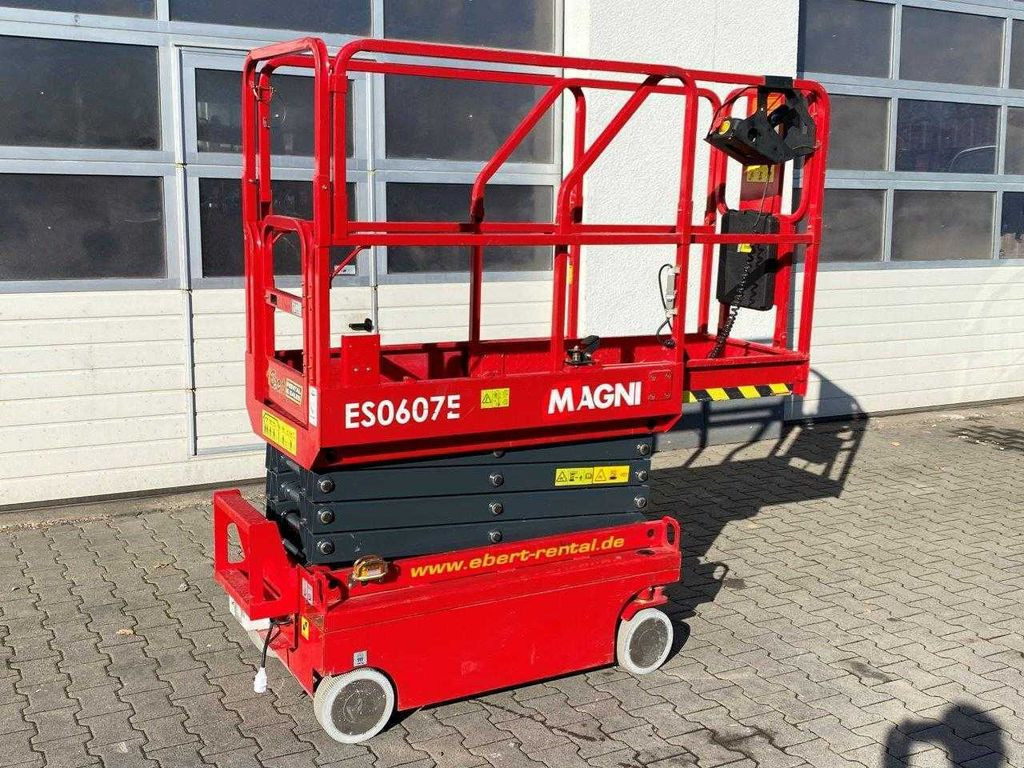 Magni ES0607E Scherenbühne // 5.6m Arbeitshöhe - Plataforma de Tijera/ Plataforma de tesoura: foto 4 Magni ES0607E Scherenbühne // 5.6m Arbeitshöhe - Plataforma de Tijera/ Plataforma de tesoura: foto 4