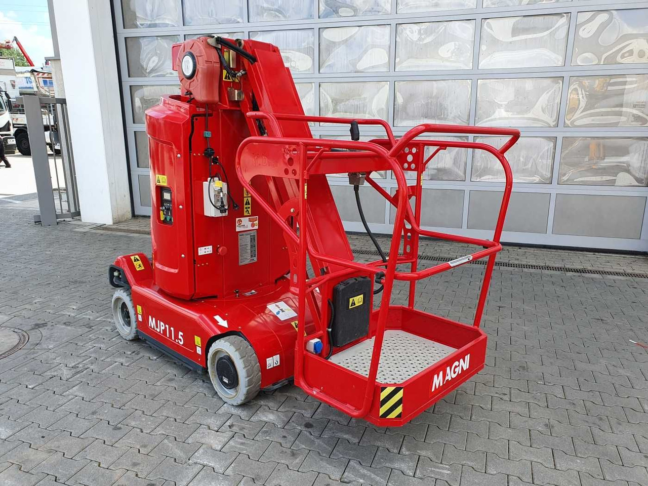 Caminhão com plataforma aérea Magni MJP11.5 / Mastbühne / 11,2m! / nur 49h!: foto 10