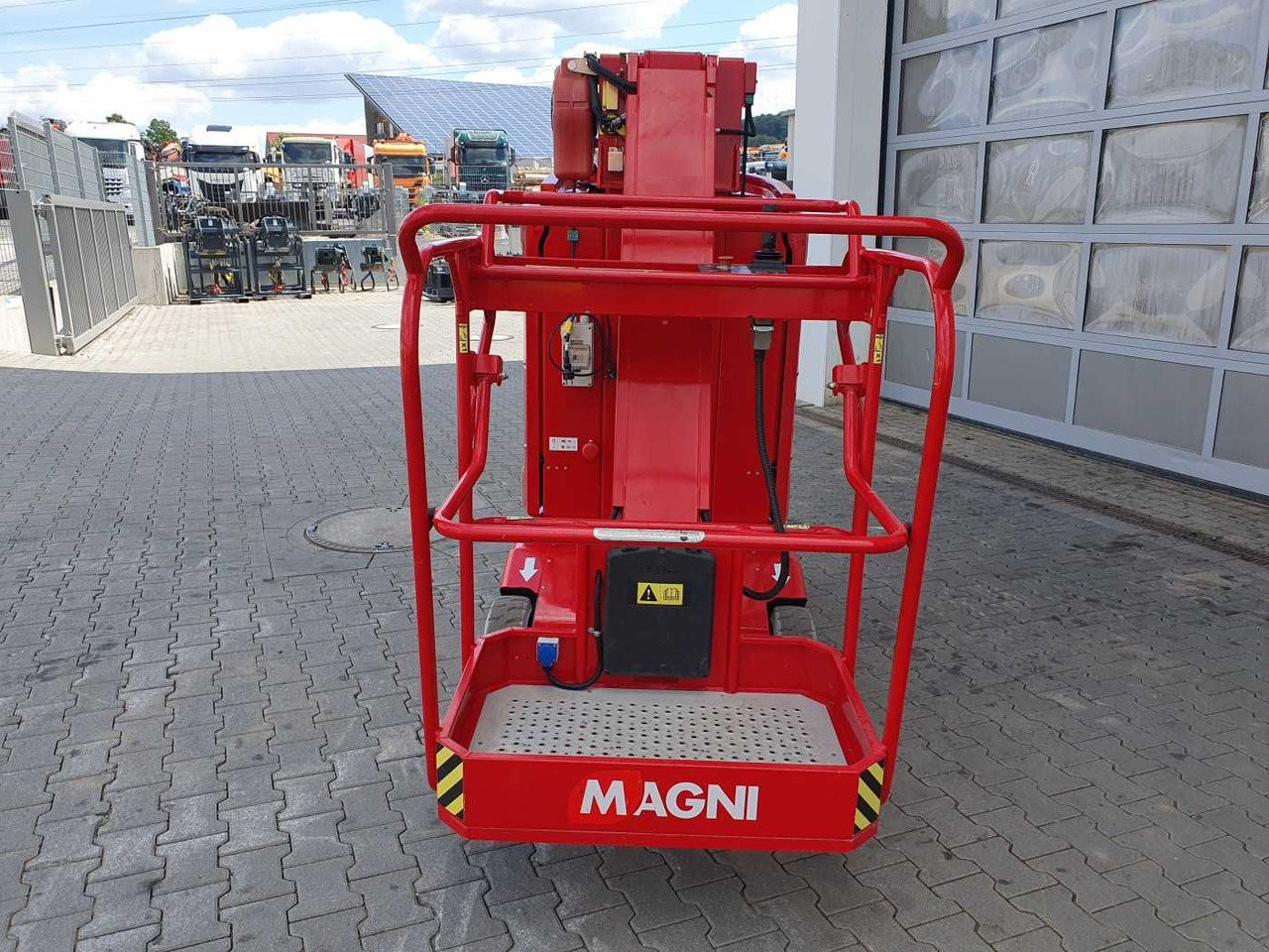 Caminhão com plataforma aérea Magni MJP11.5 / Mastbühne / 11,2m! / nur 49h!: foto 8