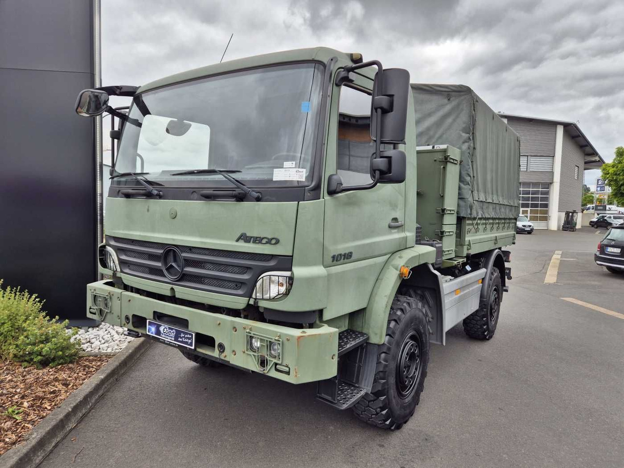 Mercedes-Benz Atego 1018 A 4x4 Singlebereifung 6 Stück vorh. - Camião de caixa aberta/ Plataforma: foto 2 Mercedes-Benz Atego 1018 A 4x4 Singlebereifung 6 Stück vorh. - Camião de caixa aberta/ Plataforma: foto 2