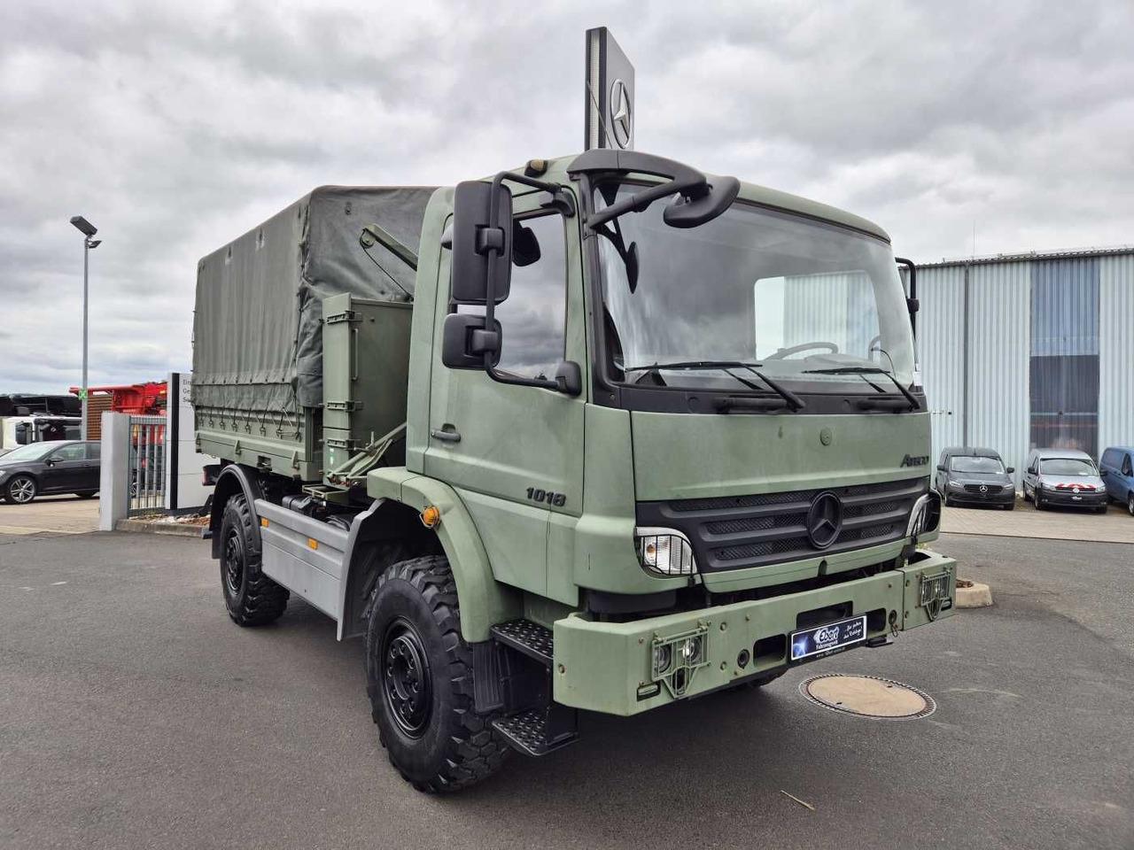 Mercedes-Benz Atego 1018 A 4x4 Singlebereifung 6 Stück vorh. - Camião de caixa aberta/ Plataforma: foto 3 Mercedes-Benz Atego 1018 A 4x4 Singlebereifung 6 Stück vorh. - Camião de caixa aberta/ Plataforma: foto 3