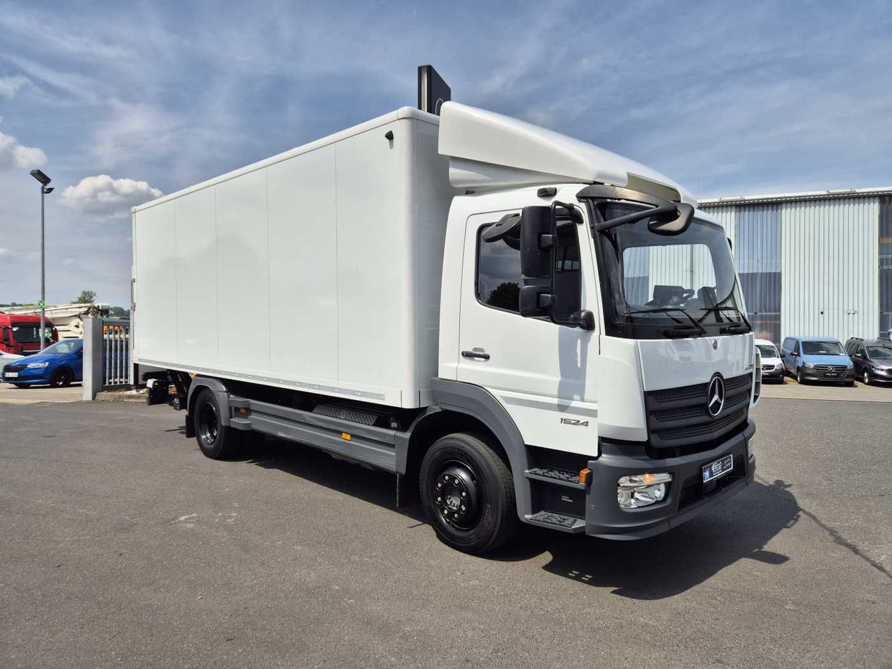 Mercedes-Benz Atego 1524 L LBW 1.500kg Standheizung Klima - Camião furgão: foto 5 Mercedes-Benz Atego 1524 L LBW 1.500kg Standheizung Klima - Camião furgão: foto 5