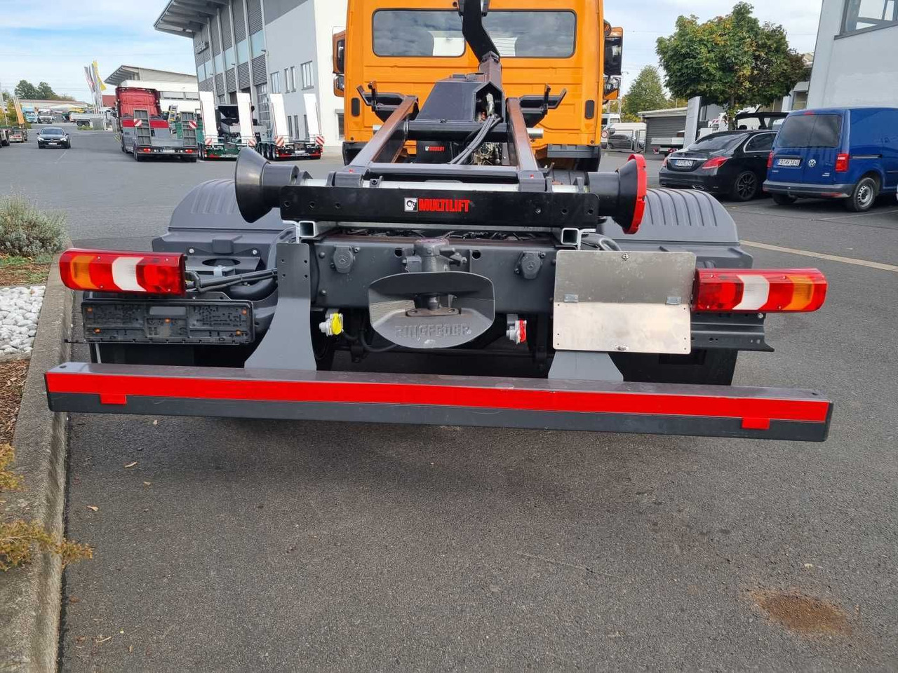 Camião polibenne Mercedes-Benz Atego 818 K 4x2 HIAB XR5S3650 AHK Klima: foto 9