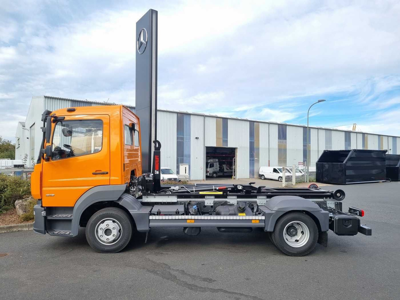 Camião polibenne Mercedes-Benz Atego 818 K 4x2 HIAB XR5S3650 AHK Klima: foto 6