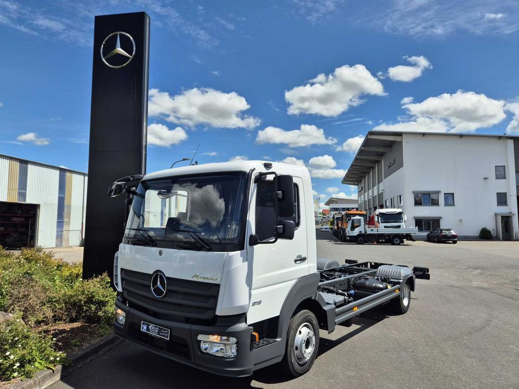 Mercedes-Benz Atego 818 L Fahrgestell, 6 Stück vorhanden  - Camião chassi: foto 1 Mercedes-Benz Atego 818 L Fahrgestell, 6 Stück vorhanden  - Camião chassi: foto 1