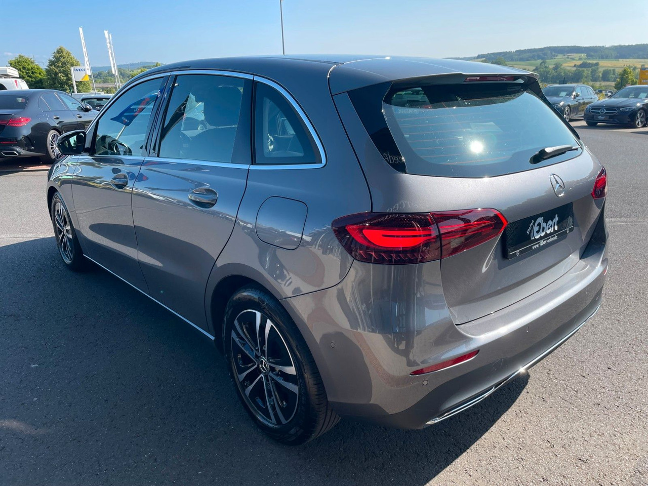 Mercedes-Benz B 200 d Progressive R-Kamera+Carplay+El.Heckklap - Carrinha: foto 3 Mercedes-Benz B 200 d Progressive R-Kamera+Carplay+El.Heckklap - Carrinha: foto 3