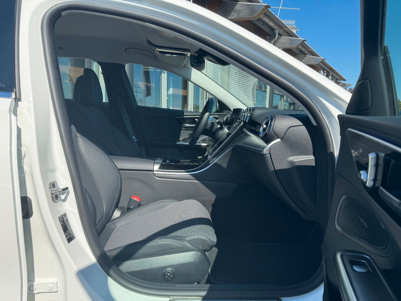 Carrinha Mercedes-Benz C 180 T Avantgarde+AHK+Memory+Ambiente+TotW: foto 6 Carrinha Mercedes-Benz C 180 T Avantgarde+AHK+Memory+Ambiente+TotW: foto 6