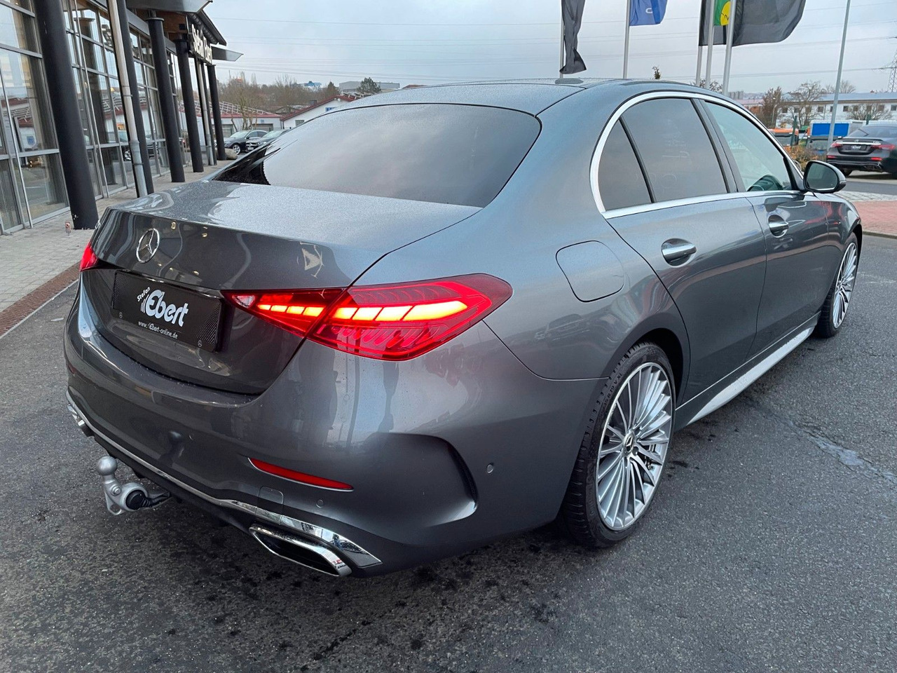 Mercedes-Benz C 200 AMG AHK+Memory+R-Kamera+Distr+Ambiente+Key - Sedan: foto 4 Mercedes-Benz C 200 AMG AHK+Memory+R-Kamera+Distr+Ambiente+Key - Sedan: foto 4