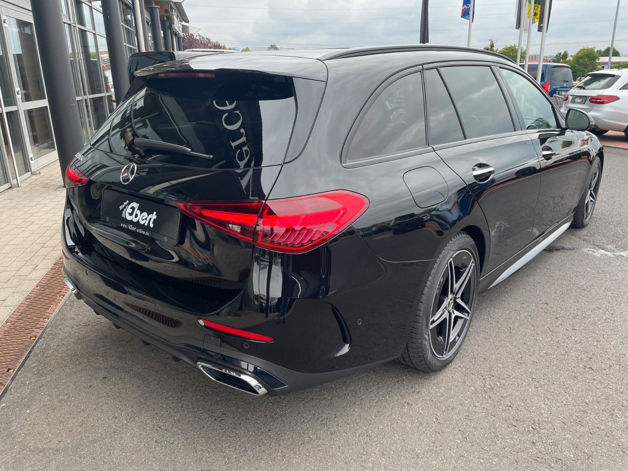 Mercedes-Benz C 200 d T AMG+Night+360°+Digital+Memory+Keyless - Carrinha: foto 4 Mercedes-Benz C 200 d T AMG+Night+360°+Digital+Memory+Keyless - Carrinha: foto 4